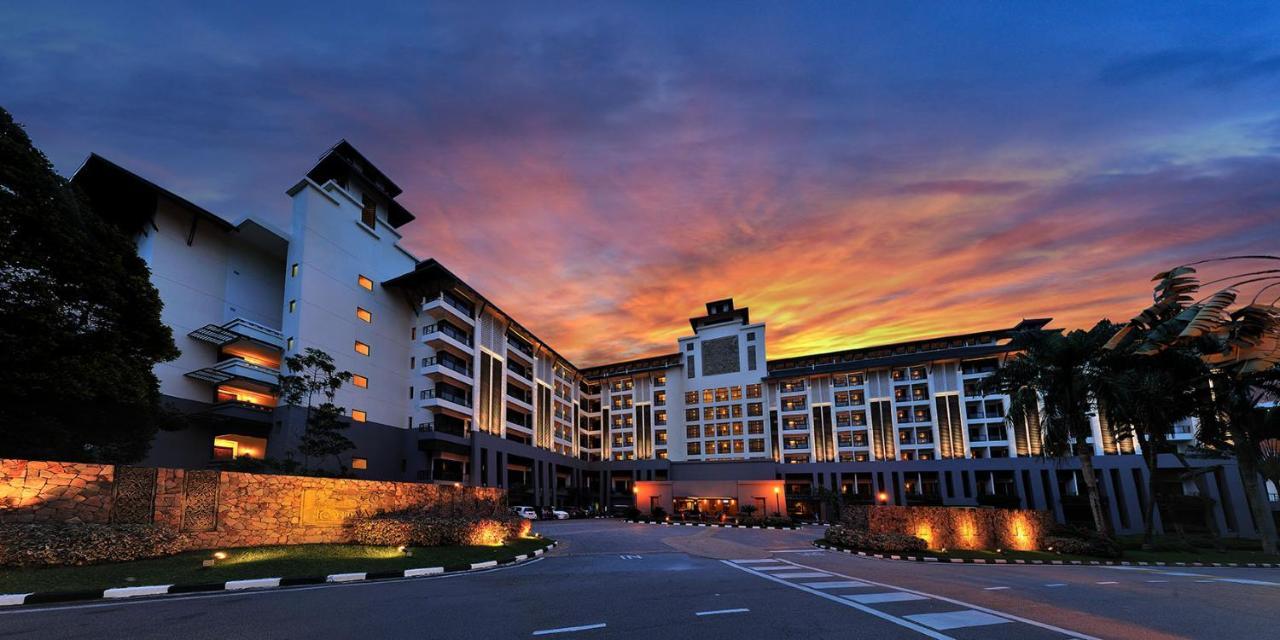 Pulai Spring Resort Kampung Kangkar Pulai Exterior foto